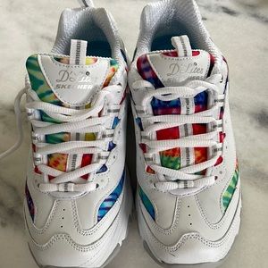 New pair of shoes. Skechers.